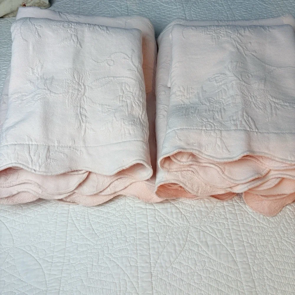 JCP Home Matelasse Coverlet And Pillow Sham Twin Soft Pink Scalloped 1 Of 2 Sets